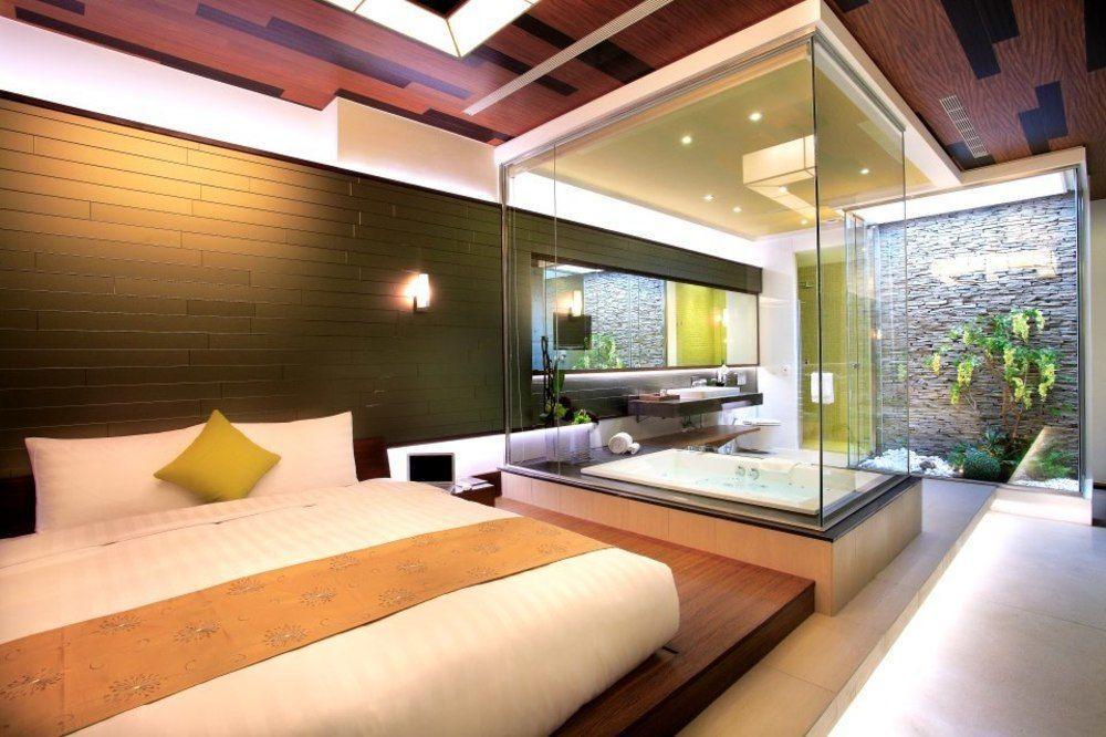 H Villa Inn Tainan Bagian luar foto
