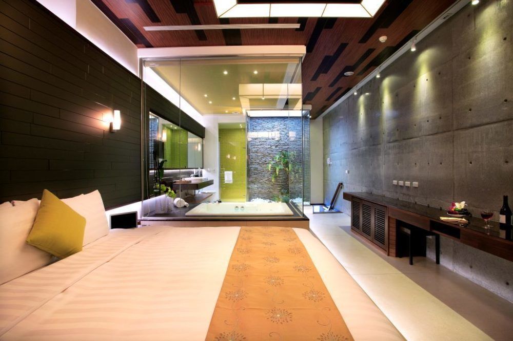 H Villa Inn Tainan Bagian luar foto