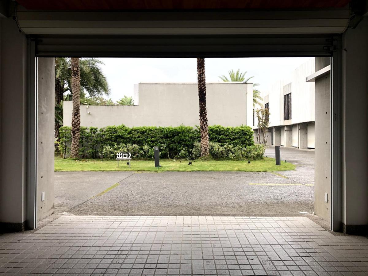 H Villa Inn Tainan Bagian luar foto
